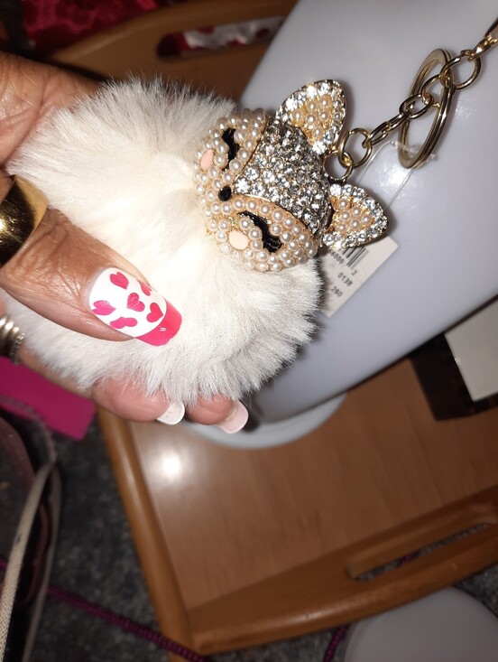 Accessories - NWT SEXY GOLD BLINGEDOUT PEARLS CRYSTALS FOX KEYFOB KEYCHAIN WHITE FLUFFY POMPOM